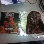 Der unglaublich leckere Darth Vader-Schokokuchen von Frau P.!
